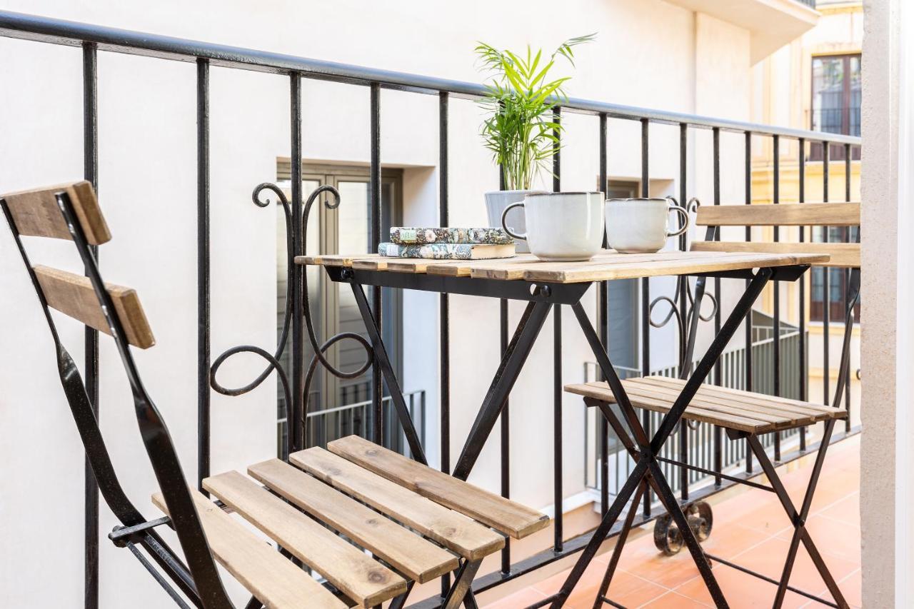 Pleasant Apartment In Malaga Center 2º Eksteriør billede